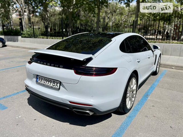 Білий Порше Panamera, об'ємом двигуна 2.9 л та пробігом 33 тис. км за 124999 $, фото 4 на Automoto.ua