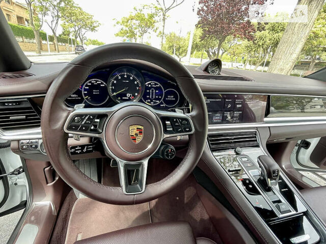 Білий Порше Panamera, об'ємом двигуна 2.9 л та пробігом 33 тис. км за 124999 $, фото 25 на Automoto.ua