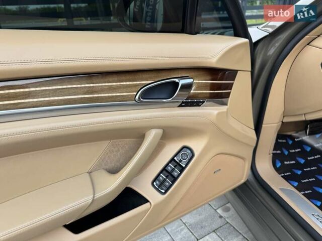 Порше Панамера 2011 в Ровно на Automoto.ua Бежевый Порше Панамера, объемом двигателя 4.8 л и пробегом 147 тыс. км за 22700 $, фото 14 на Automoto.ua