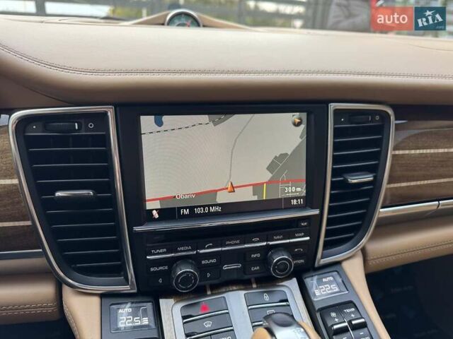 Порше Панамера 2011 в Ровно на Automoto.ua Бежевый Порше Панамера, объемом двигателя 4.8 л и пробегом 147 тыс. км за 22700 $, фото 21 на Automoto.ua