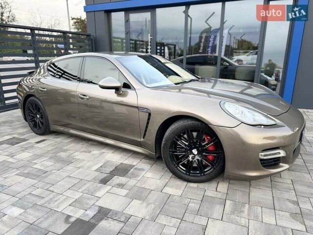 Порше Панамера 2011 в Ровно на Automoto.ua Бежевый Порше Панамера, объемом двигателя 4.8 л и пробегом 147 тыс. км за 22700 $, фото 6 на Automoto.ua