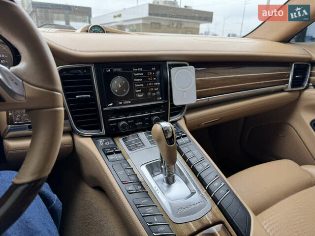 Бежевий Порше Panamera, об'ємом двигуна 4.81 л та пробігом 143 тис. км за 24999 $, фото 8 на Automoto.ua