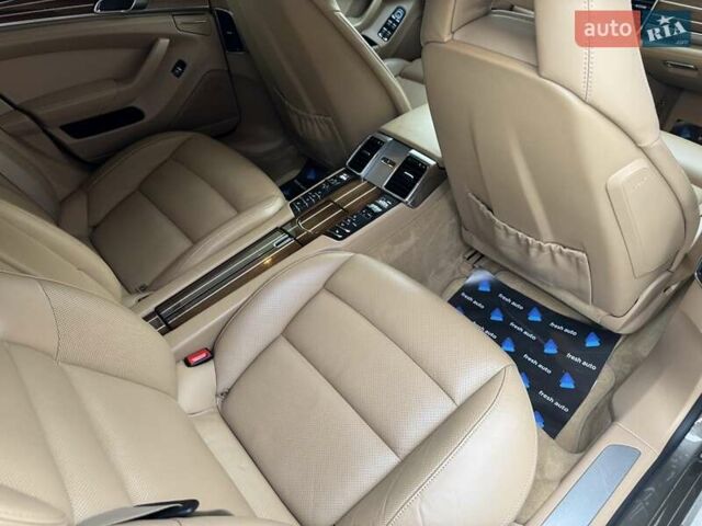 Порше Панамера 2011 в Ровно на Automoto.ua Бежевый Порше Панамера, объемом двигателя 4.8 л и пробегом 147 тыс. км за 22700 $, фото 32 на Automoto.ua