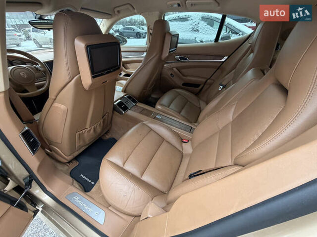 Бежевий Порше Panamera, об'ємом двигуна 3.61 л та пробігом 310 тис. км за 14000 $, фото 29 на Automoto.ua