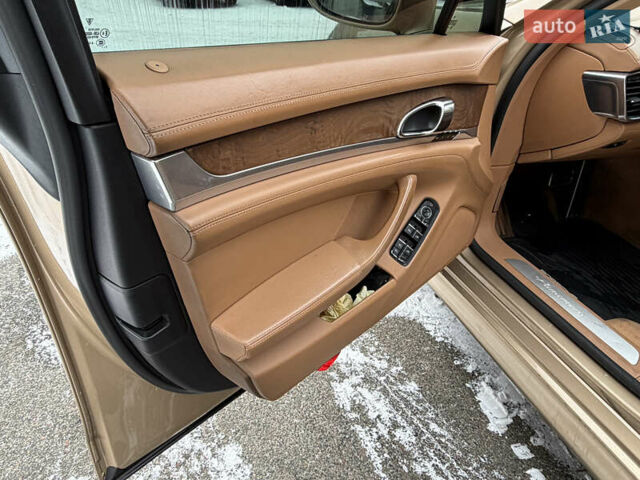 Бежевий Порше Panamera, об'ємом двигуна 3.61 л та пробігом 310 тис. км за 14000 $, фото 19 на Automoto.ua