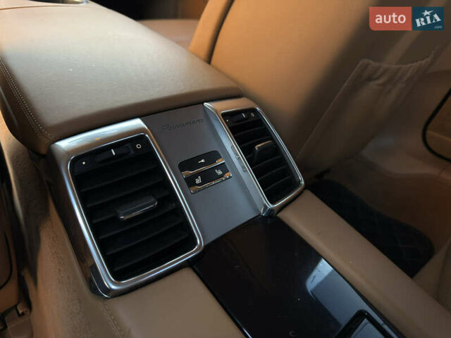 Черный Порше Панамера, объемом двигателя 4.81 л и пробегом 144 тыс. км за 18700 $, фото 52 на Automoto.ua