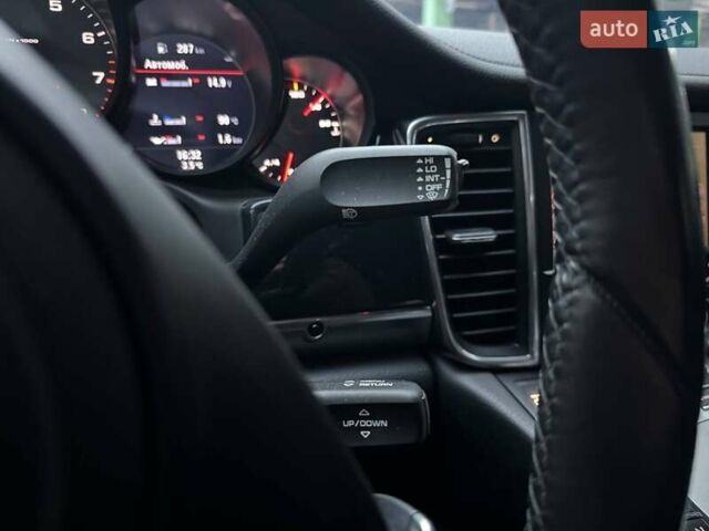 Чорний Порше Panamera, об'ємом двигуна 4.81 л та пробігом 173 тис. км за 15990 $, фото 15 на Automoto.ua