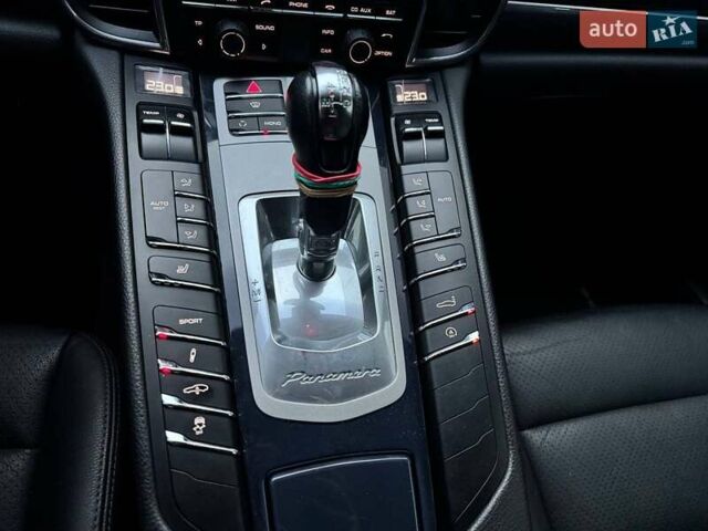 Чорний Порше Panamera, об'ємом двигуна 4.81 л та пробігом 173 тис. км за 15990 $, фото 18 на Automoto.ua