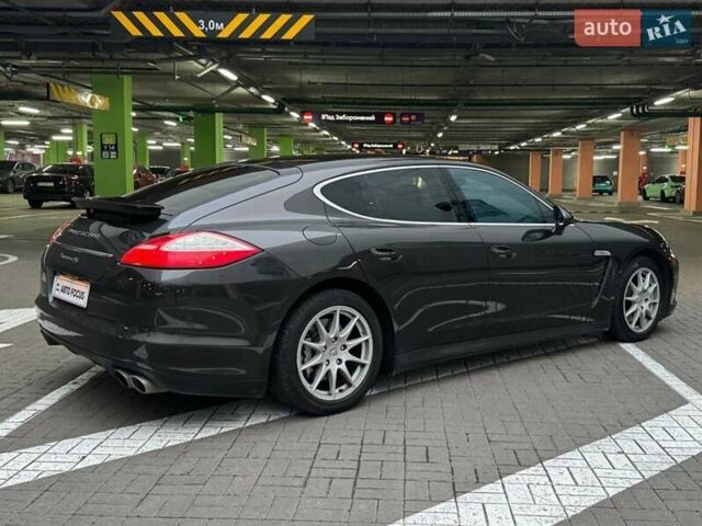 Чорний Порше Panamera, об'ємом двигуна 4.81 л та пробігом 173 тис. км за 15990 $, фото 5 на Automoto.ua