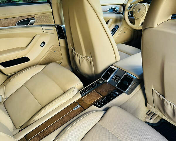 Черный Порше Панамера, объемом двигателя 4.8 л и пробегом 167 тыс. км за 18500 $, фото 27 на Automoto.ua