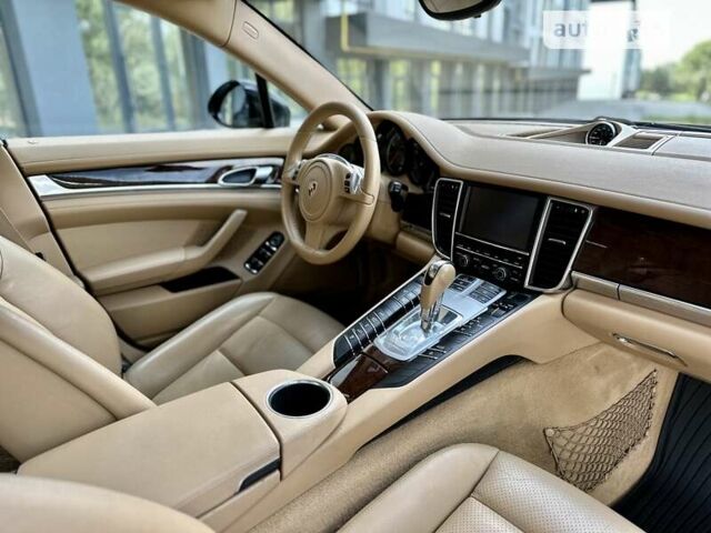 Чорний Порше Panamera, об'ємом двигуна 3.61 л та пробігом 140 тис. км за 29950 $, фото 18 на Automoto.ua