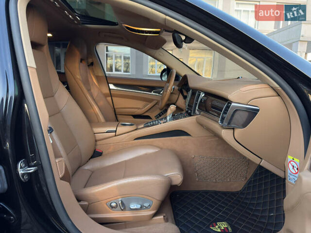 Черный Порше Панамера, объемом двигателя 4.81 л и пробегом 144 тыс. км за 18700 $, фото 67 на Automoto.ua