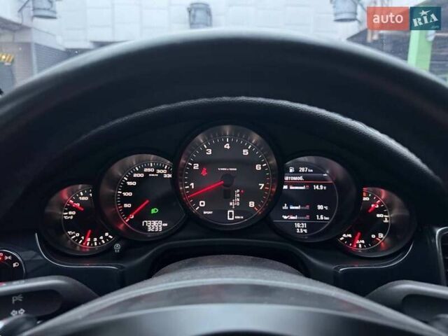 Чорний Порше Panamera, об'ємом двигуна 4.81 л та пробігом 173 тис. км за 15990 $, фото 14 на Automoto.ua
