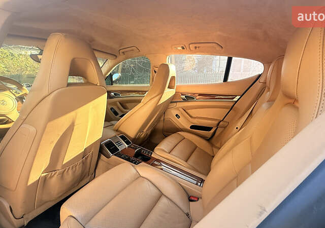 Черный Порше Панамера, объемом двигателя 4.8 л и пробегом 153 тыс. км за 16500 $, фото 18 на Automoto.ua