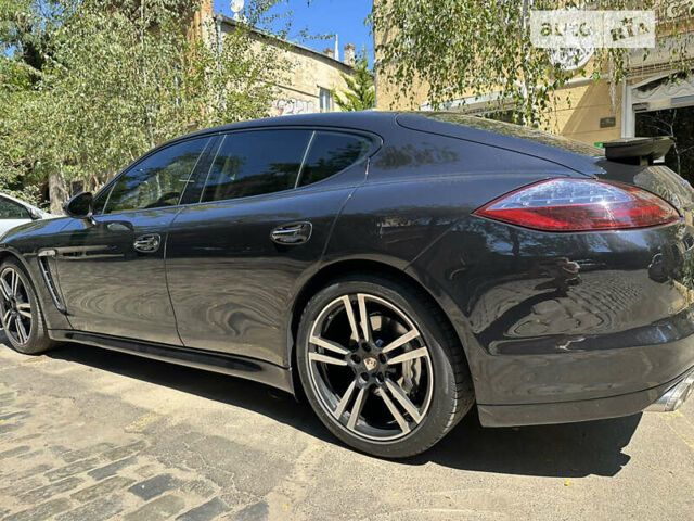 Чорний Порше Panamera, об'ємом двигуна 4.81 л та пробігом 139 тис. км за 27500 $, фото 1 на Automoto.ua