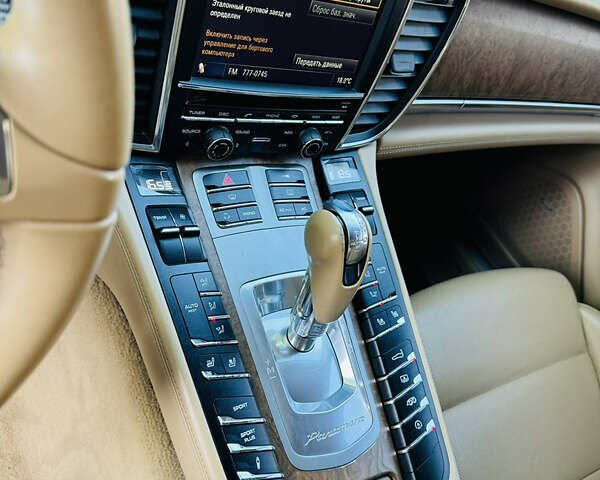 Черный Порше Панамера, объемом двигателя 4.8 л и пробегом 167 тыс. км за 18500 $, фото 28 на Automoto.ua