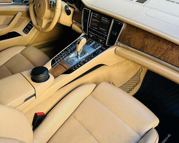 Черный Порше Панамера, объемом двигателя 4.8 л и пробегом 167 тыс. км за 18500 $, фото 23 на Automoto.ua