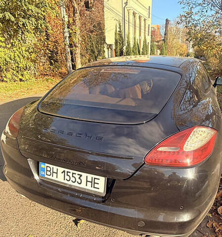 Черный Порше Панамера, объемом двигателя 4.8 л и пробегом 153 тыс. км за 16500 $, фото 4 на Automoto.ua