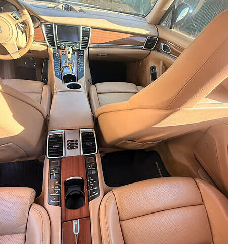 Черный Порше Панамера, объемом двигателя 4.8 л и пробегом 153 тыс. км за 16500 $, фото 16 на Automoto.ua