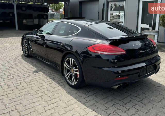 Черный Порше Панамера, объемом двигателя 4.81 л и пробегом 120 тыс. км за 37900 $, фото 3 на Automoto.ua