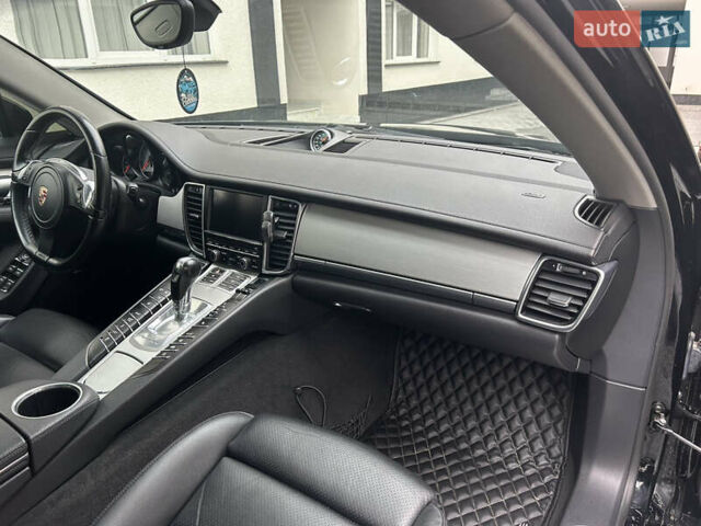 Черный Порше Панамера, объемом двигателя 4.8 л и пробегом 150 тыс. км за 17500 $, фото 55 на Automoto.ua