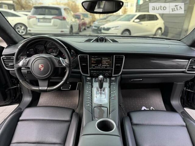 Чорний Порше Panamera, об'ємом двигуна 4.81 л та пробігом 104 тис. км за 29900 $, фото 18 на Automoto.ua