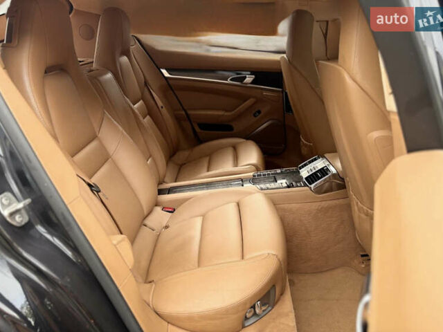 Черный Порше Панамера, объемом двигателя 4.81 л и пробегом 108 тыс. км за 41900 $, фото 13 на Automoto.ua