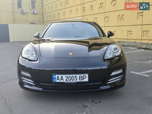 Черный Порше Панамера, объемом двигателя 4.81 л и пробегом 82 тыс. км за 22900 $, фото 2 на Automoto.ua