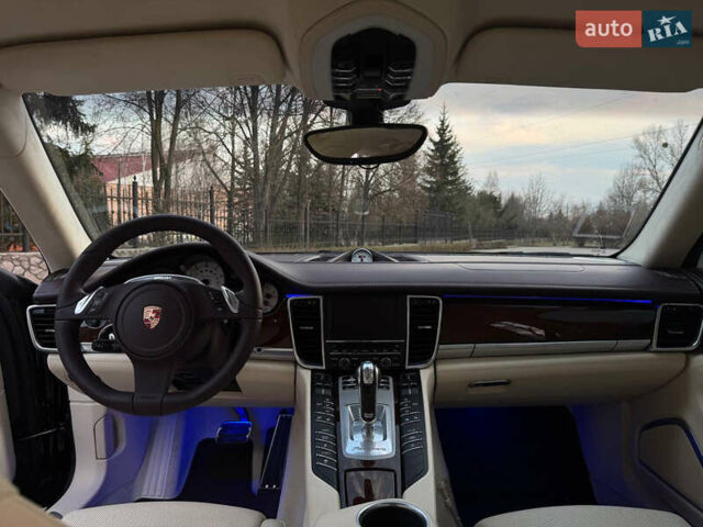 Чорний Порше Panamera, об'ємом двигуна 4.81 л та пробігом 98 тис. км за 35000 $, фото 19 на Automoto.ua