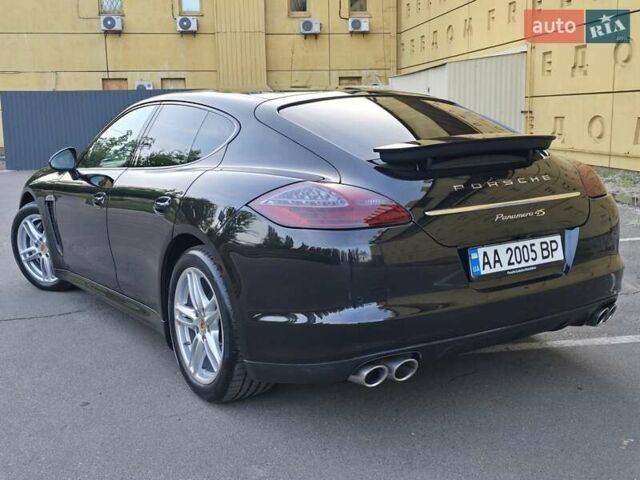 Черный Порше Панамера, объемом двигателя 4.81 л и пробегом 82 тыс. км за 22900 $, фото 39 на Automoto.ua