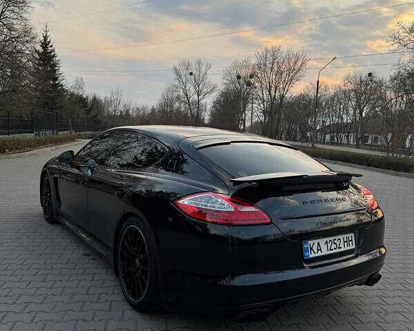 Чорний Порше Panamera, об'ємом двигуна 4.81 л та пробігом 98 тис. км за 35000 $, фото 4 на Automoto.ua