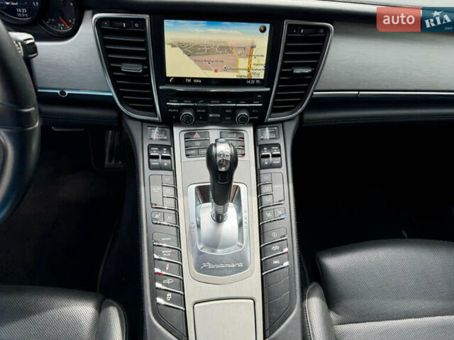 Черный Порше Панамера, объемом двигателя 4.81 л и пробегом 120 тыс. км за 37900 $, фото 15 на Automoto.ua