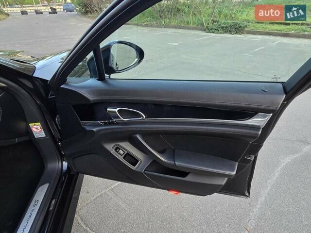 Черный Порше Панамера, объемом двигателя 4.81 л и пробегом 82 тыс. км за 22900 $, фото 20 на Automoto.ua