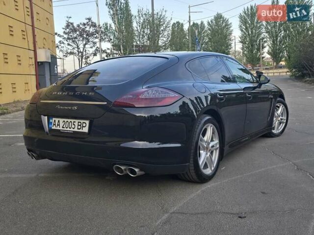 Черный Порше Панамера, объемом двигателя 4.81 л и пробегом 82 тыс. км за 22900 $, фото 5 на Automoto.ua