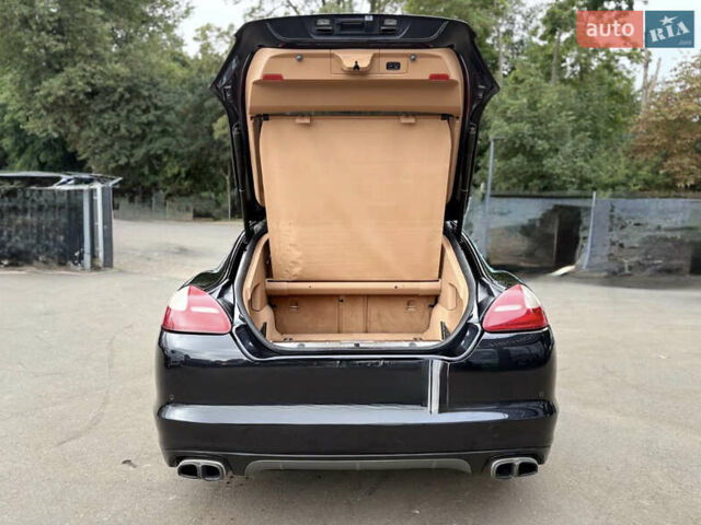 Черный Порше Панамера, объемом двигателя 4.81 л и пробегом 108 тыс. км за 41900 $, фото 4 на Automoto.ua