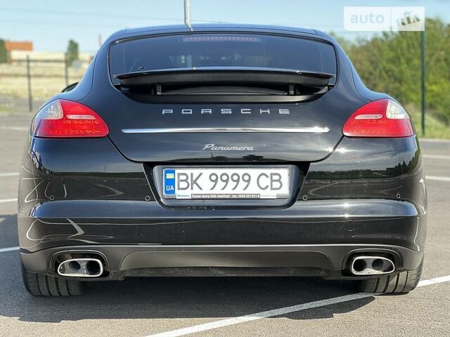 Чорний Порше Panamera, об'ємом двигуна 3 л та пробігом 90 тис. км за 39900 $, фото 11 на Automoto.ua