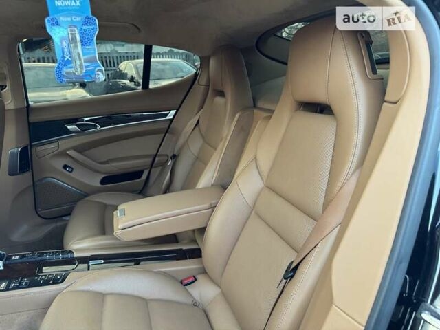 Чорний Порше Panamera, об'ємом двигуна 4.81 л та пробігом 165 тис. км за 27900 $, фото 73 на Automoto.ua