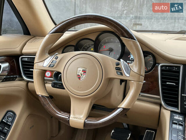 Черный Порше Панамера, объемом двигателя 3 л и пробегом 130 тыс. км за 23490 $, фото 19 на Automoto.ua