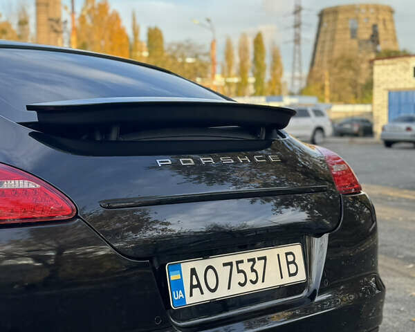 Черный Порше Панамера, объемом двигателя 2.97 л и пробегом 140 тыс. км за 21900 $, фото 8 на Automoto.ua