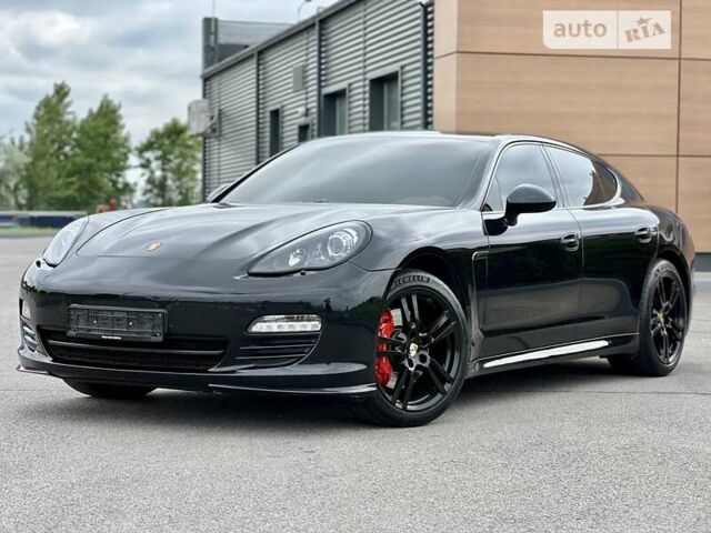 Чорний Порше Panamera, об'ємом двигуна 4.8 л та пробігом 77 тис. км за 36999 $, фото 6 на Automoto.ua