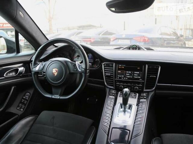 Чорний Порше Panamera, об'ємом двигуна 4.8 л та пробігом 173 тис. км за 24900 $, фото 10 на Automoto.ua