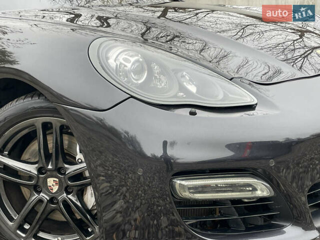 Черный Порше Панамера, объемом двигателя 3 л и пробегом 130 тыс. км за 23490 $, фото 3 на Automoto.ua