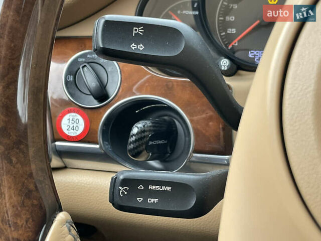 Черный Порше Панамера, объемом двигателя 3 л и пробегом 130 тыс. км за 23490 $, фото 21 на Automoto.ua