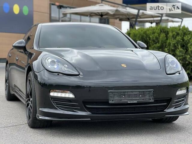 Чорний Порше Panamera, об'ємом двигуна 4.8 л та пробігом 77 тис. км за 36999 $, фото 19 на Automoto.ua