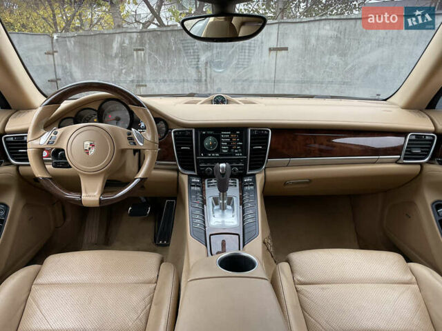 Черный Порше Панамера, объемом двигателя 3 л и пробегом 130 тыс. км за 23490 $, фото 18 на Automoto.ua