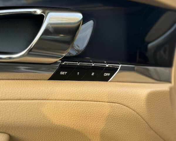 Чорний Порше Panamera, об'ємом двигуна 3 л та пробігом 141 тис. км за 20900 $, фото 15 на Automoto.ua