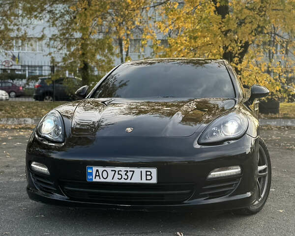 Черный Порше Панамера, объемом двигателя 2.97 л и пробегом 140 тыс. км за 21900 $, фото 3 на Automoto.ua