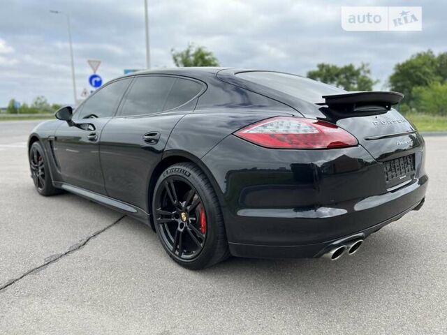 Чорний Порше Panamera, об'ємом двигуна 4.8 л та пробігом 77 тис. км за 36999 $, фото 17 на Automoto.ua