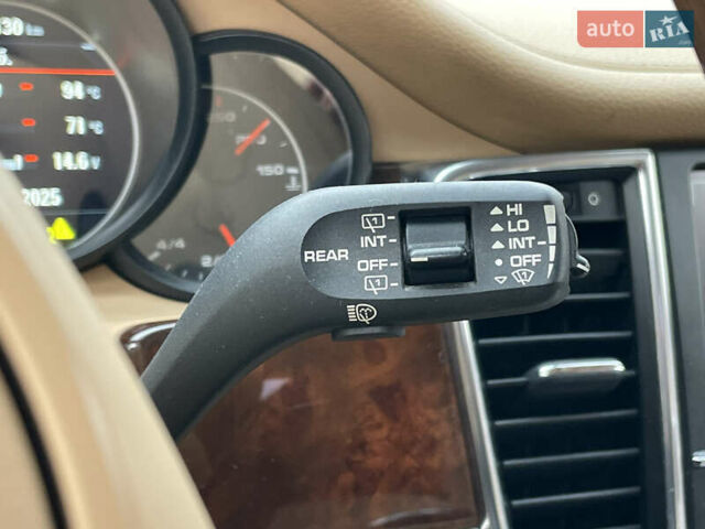 Черный Порше Панамера, объемом двигателя 3 л и пробегом 130 тыс. км за 23490 $, фото 23 на Automoto.ua