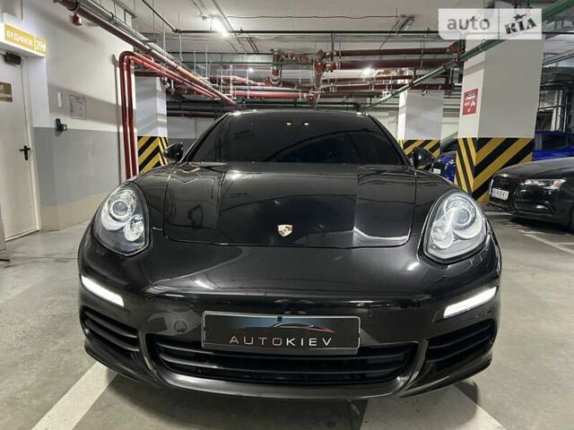 Чорний Порше Panamera, об'ємом двигуна 3 л та пробігом 125 тис. км за 33999 $, фото 15 на Automoto.ua